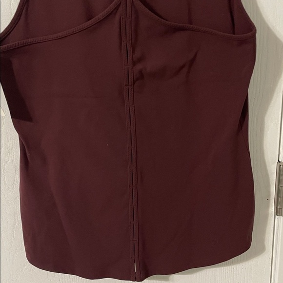 Athleta Like New Embellished Backside Buttery Soft Burgundy Tank Top Size XS - Picture 5 of 8